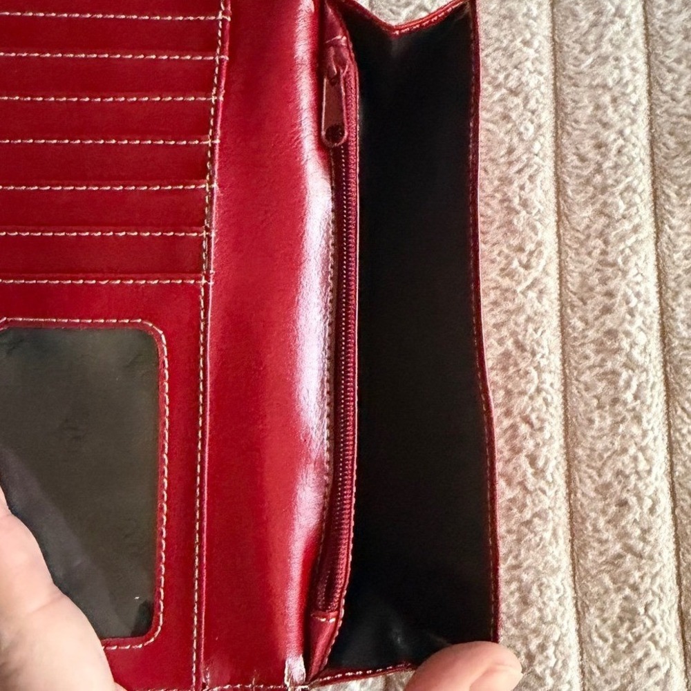 Kenneth Cole New York Red Leather Continental Trifold Wallet White Stitching - Picture 10 of 10
